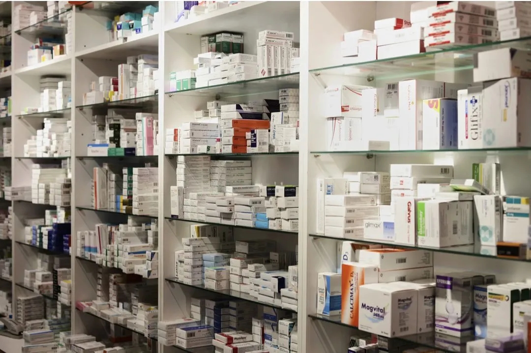 Jakie leki na wakacje do Turcji? Przygotuj się na zdrowe podróże