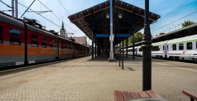 Jak dojechać z Krakowa na lotnisko - szybkie i tanie opcje transportu Jak dojechać z Krakowa na lotnisko - szybkie i tanie opcje transportu