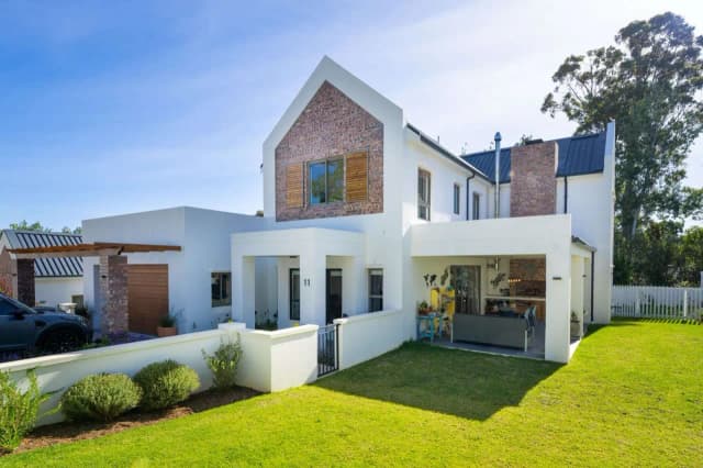 Ile kosztuje dom w Afryce? Ceny, które mogą cię zaskoczyć Ile kosztuje dom w Afryce? Ceny, które mogą cię zaskoczyć