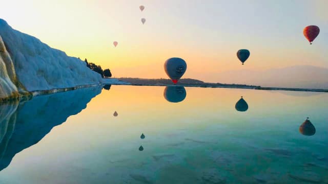 Ile kosztuje lot balonem w Turcji? Sprawdź ceny i tajemnice!